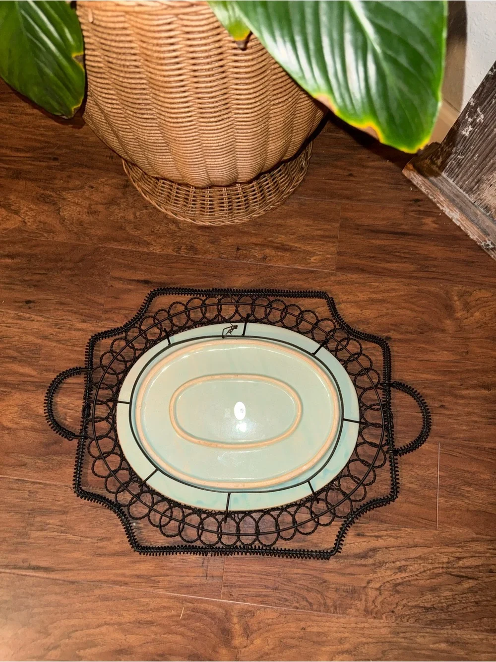 Vintage French Wire Serving Tray/French Country Decor-Square Nest